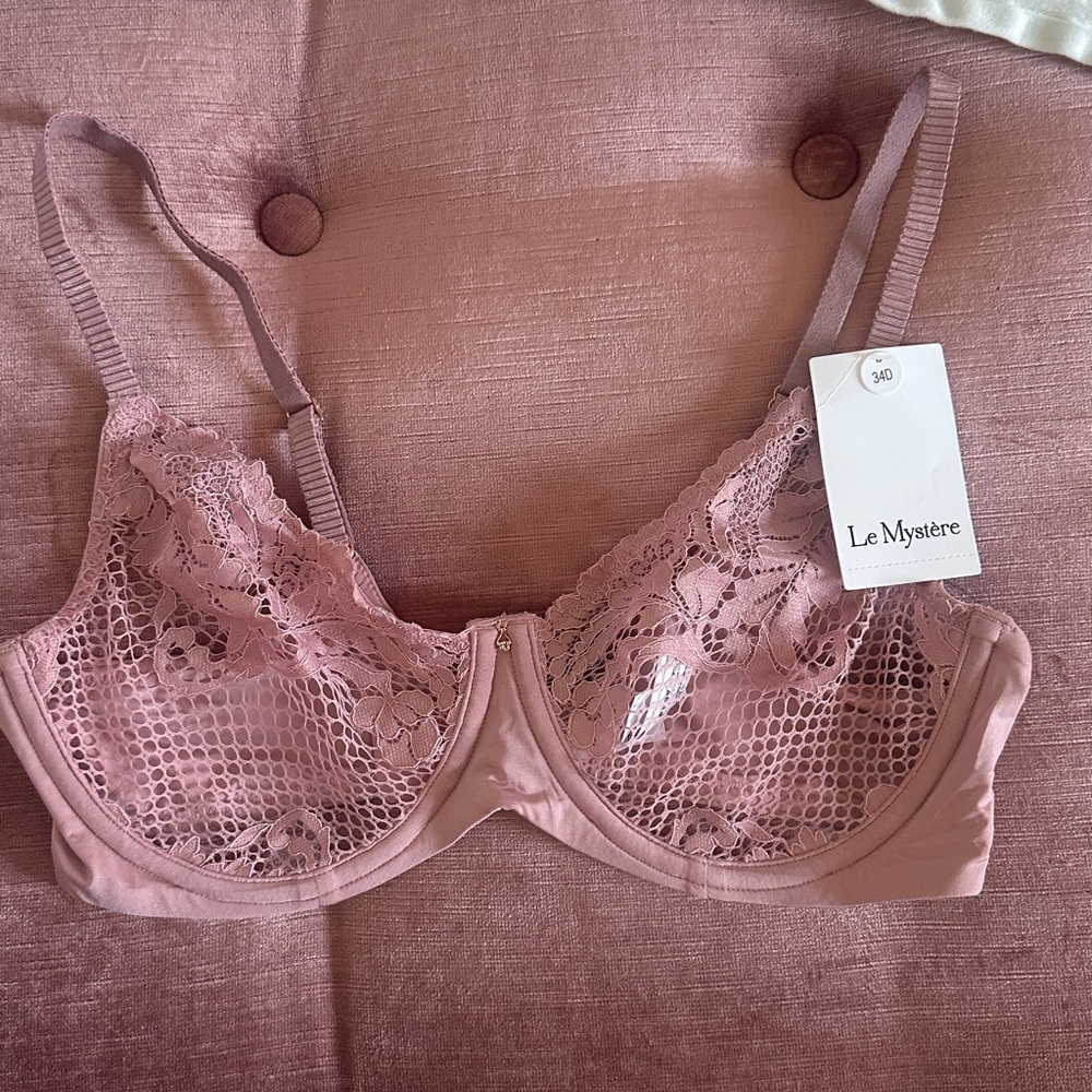Le Mystere Blush Lace Underwire Bra